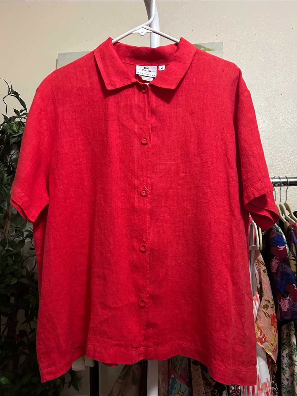 Hot Cotton Red Short-Sleeve Button-Down Shirt